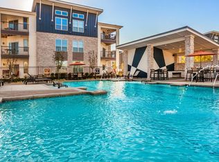 82 Flats At The Crossing, Indianapolis, IN 46240