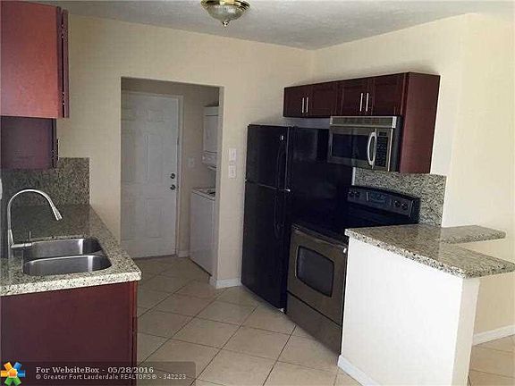 3rd image of 560 NE 59th Ct