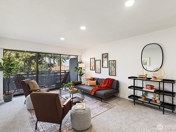4th image of 7930 SE 34th Street #208