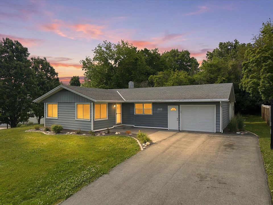 1st image of 203 Highview Dr