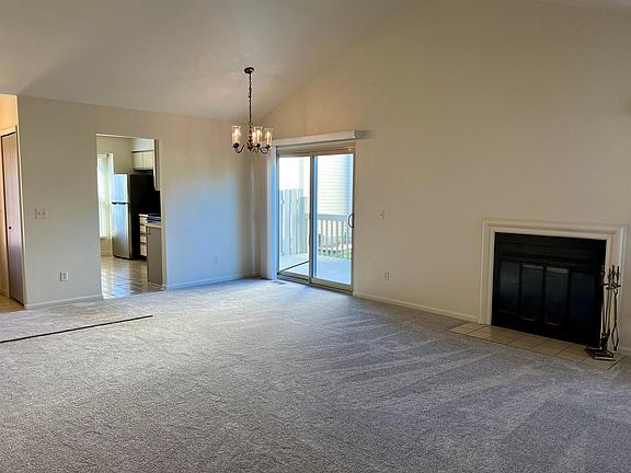 5th image of 1629 Glenbrooke Ct
