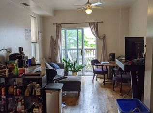 935 S 10th St, Philadelphia, PA 19147