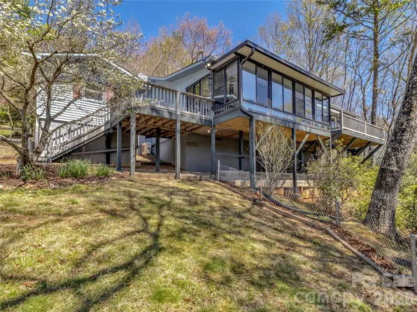 177 Laurel Ln, Otto, NC 28763