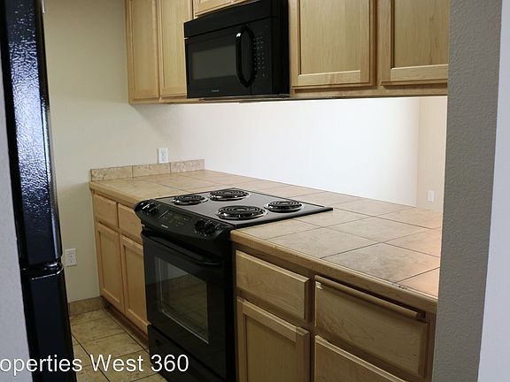 2nd image of 9013 NE 54th St APT 28