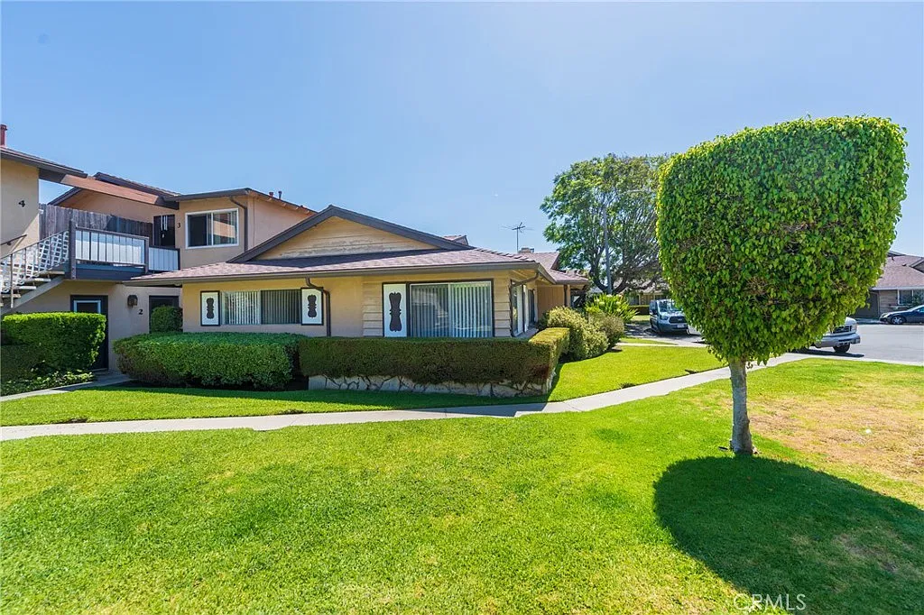 3 bed, 1422 sqft, $3,750 — Photo 4