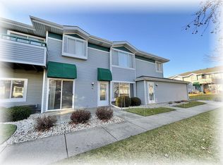 6755 Mariner Dr, Racine, WI 53406