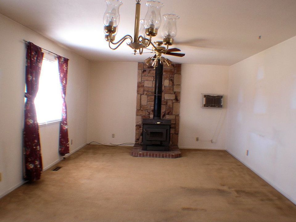 2nd image of 230 Flint St