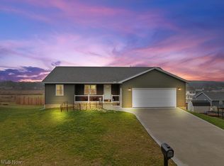 810 Melissa St NE, Bolivar, OH