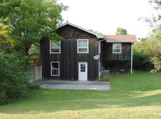 21041 Pratt Rd, Parsons, KS 67357