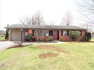 1302 Earl Ave, East Earl, PA 17519