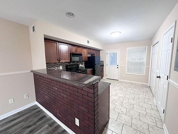 4th image of 2272 McCormick Ln APT D