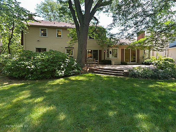 4th image of 90 Joyce Ct