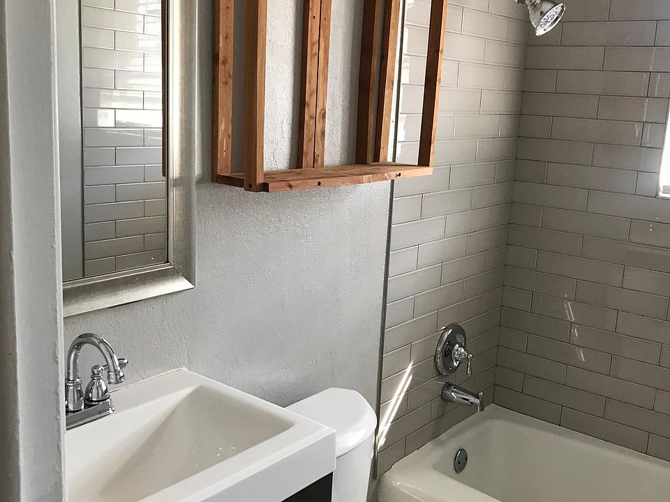 2nd image of 6428 Lontos Dr