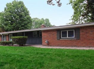 1239 Ashover Dr, Bloomfield Hills, MI 48304