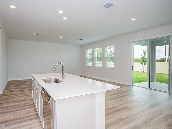 Anna Maria - Cozy Chic Interior Design