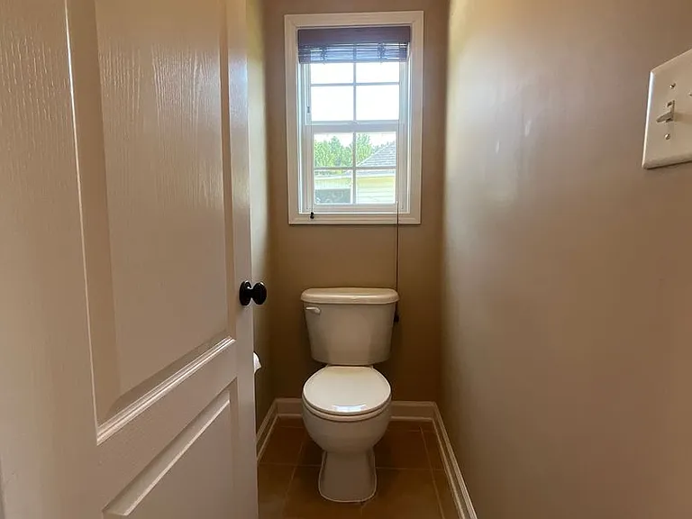 404 Windover Dr — Photo 22