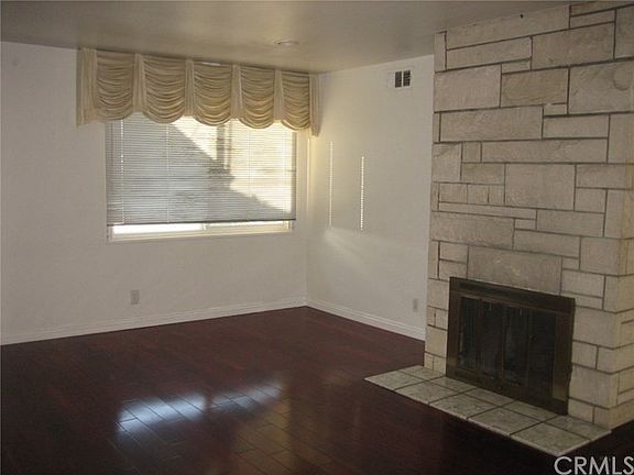 2nd image of 12332 Loretta Cir