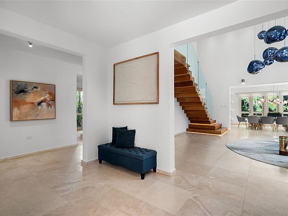4th image of 121 DORADO BEACH EAST