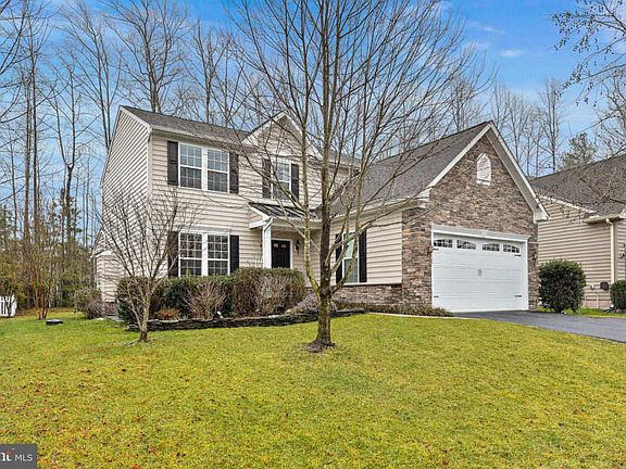 2nd image of 32260 Overlook Ct