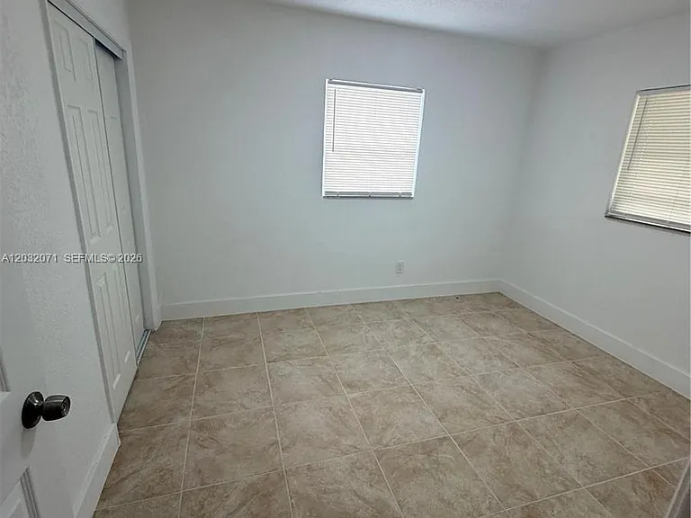 753 SW 3rd Pl — Photo 13
