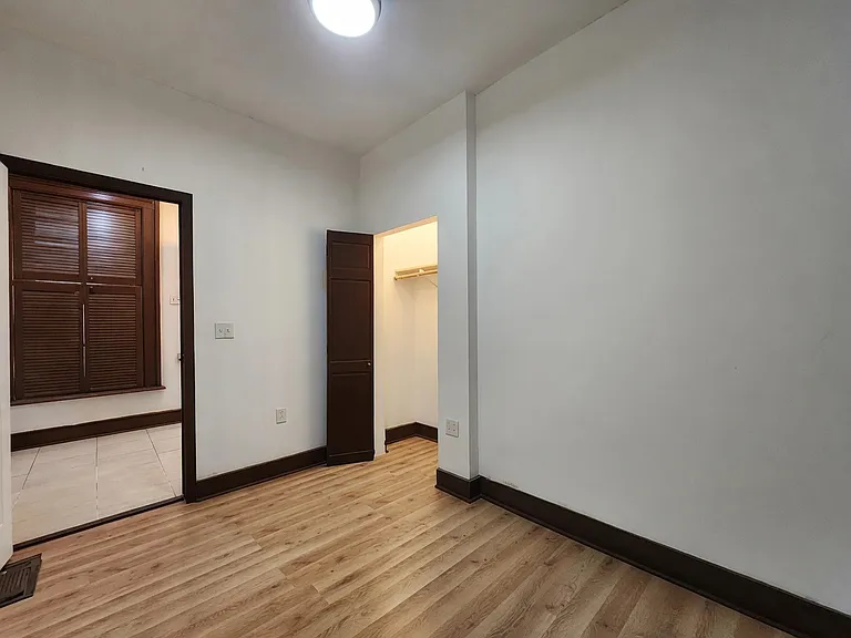 1619 S Loomis St #1R — Photo 5