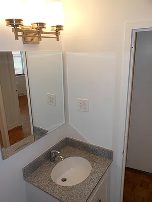 Rented by Realty Operations Group | media 9