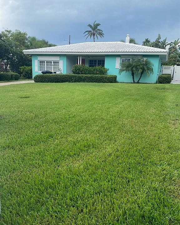 1st image of 960 Lantana Ave