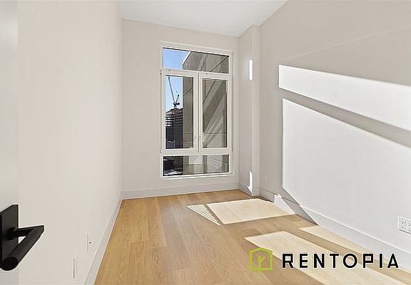 3rd image of 74 N 1st St #5I