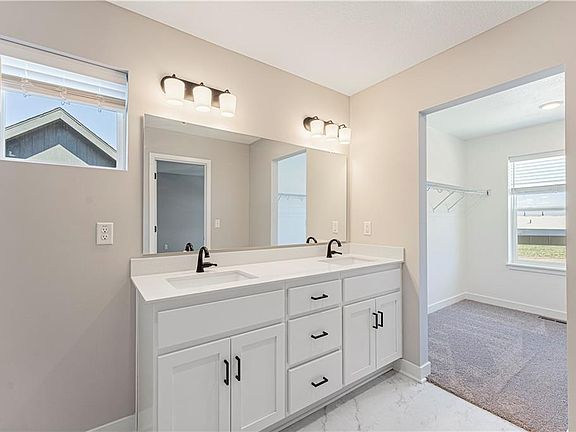 5th image of 8794 SW 10th St