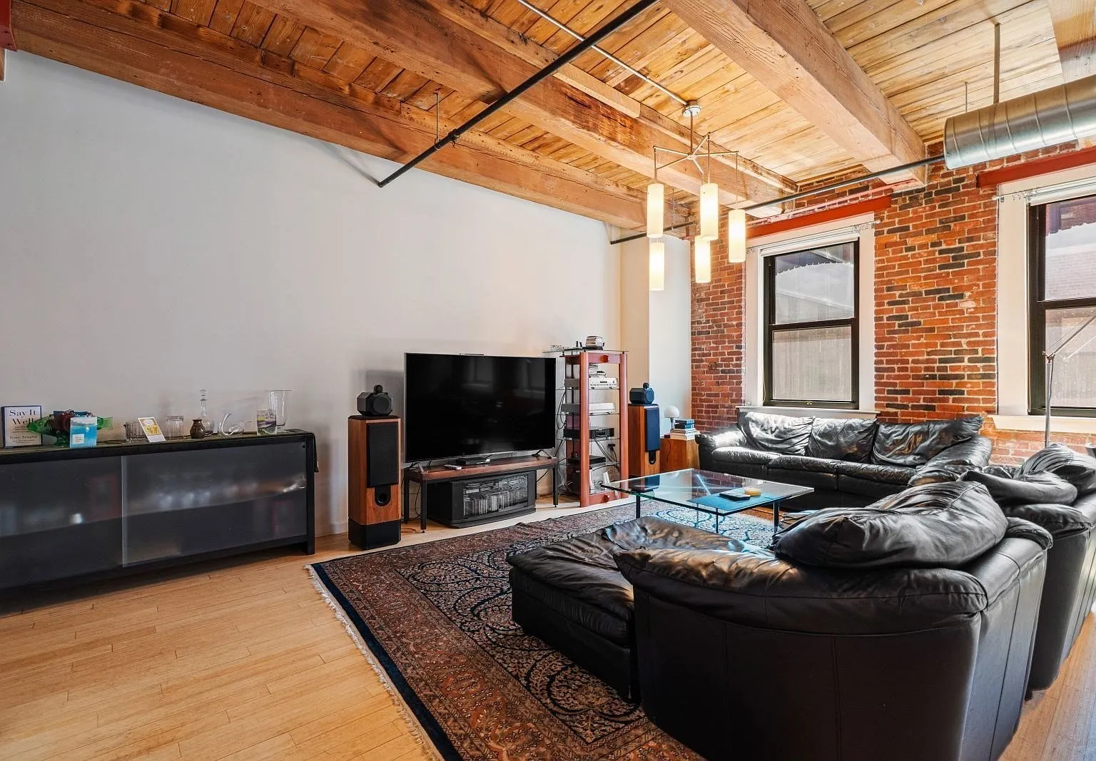 2 bed, 2.0 bath, 1179 sqft, $4,950 — Photo 1