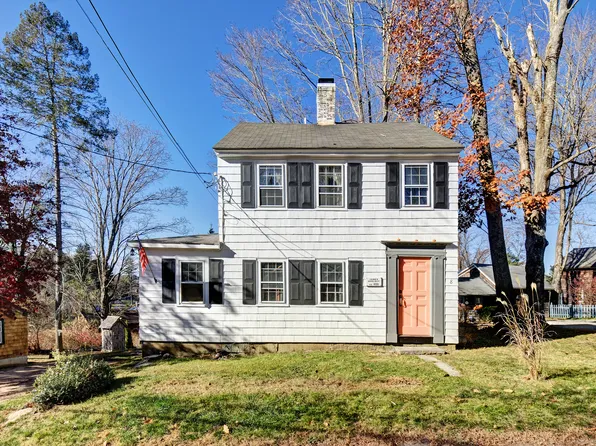 8 Keighley Pond Road, East Hampton, CT 06456