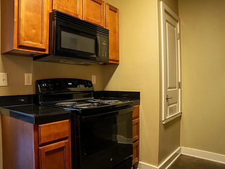 2400 MARKET PLAZA DRIVE — Photo 5
