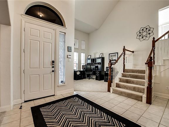3rd image of 1900 Pecan Valley Dr