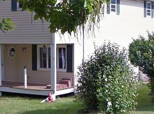 107 W Tazewell St, Spring Bay, IL 61611