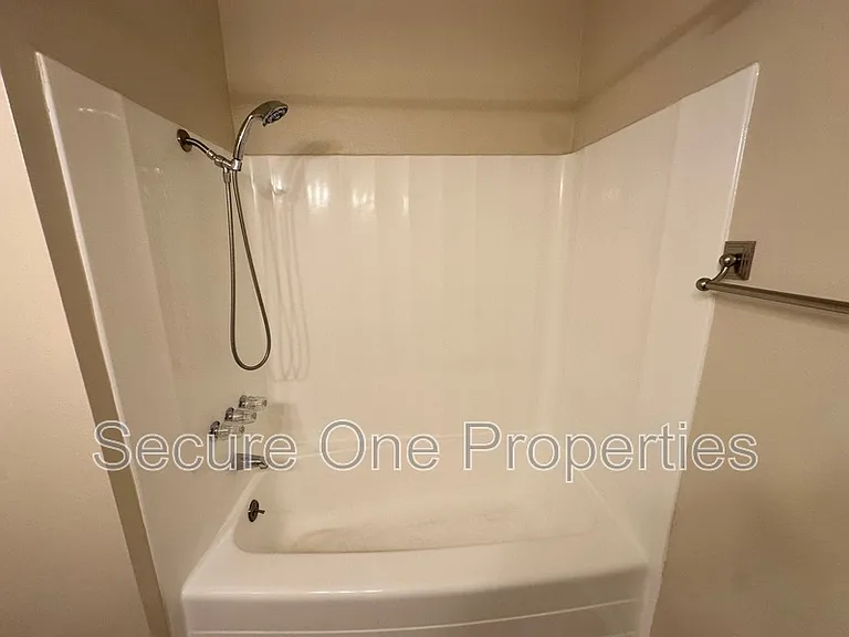 29362 Hillrise Dr — Photo 19