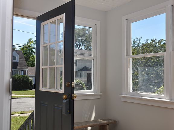 3rd image of 36-19 Garden View Ter