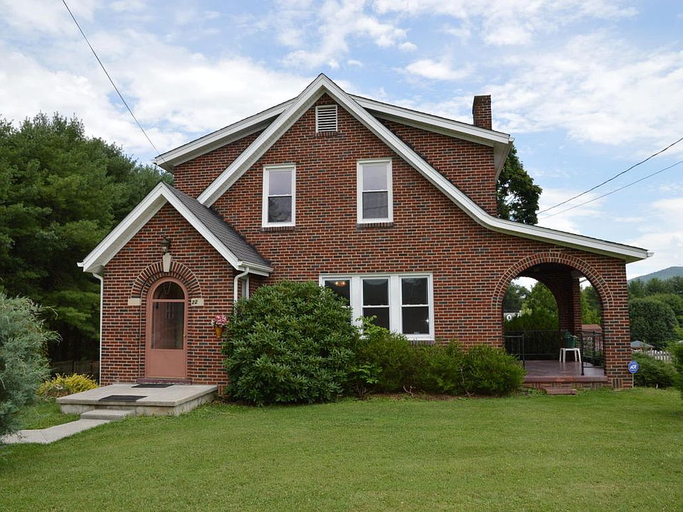 1st image of 2240 Pleasant Hill Dr