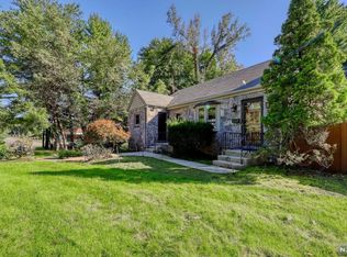 27 Knickerbocker Rd, Closter, NJ 07624