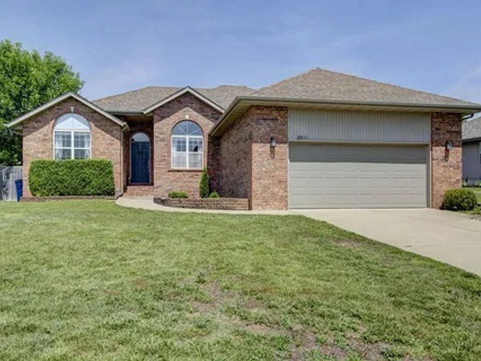 1st image of 2801 W Riverbluff Dr