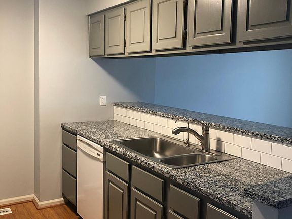4th image of 4524 Puritas Park Dr #59