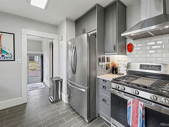 2nd image of 4927 Beach Court