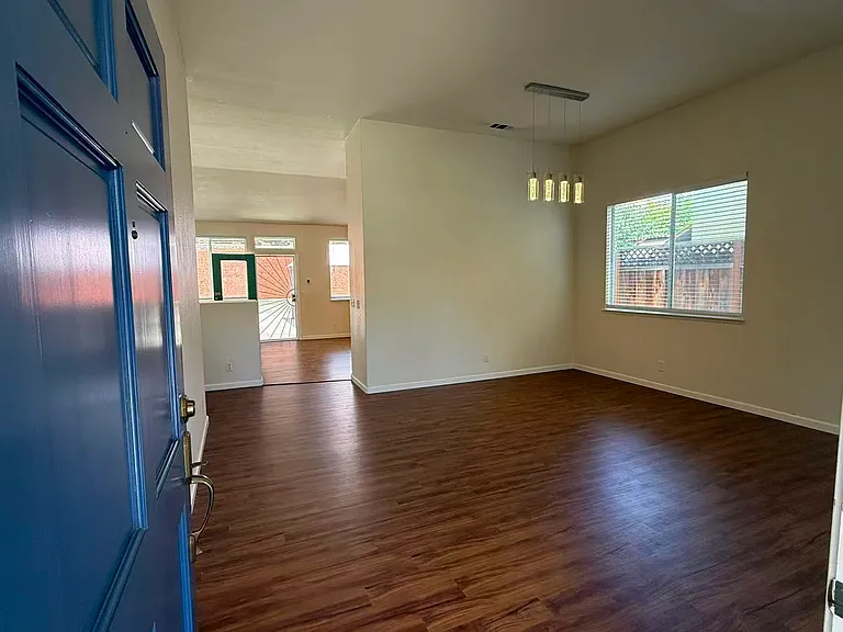 2375 Whitetail Dr — Photo 4