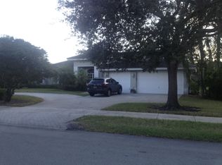 4210 SW 106th Ter, Davie, FL 33328