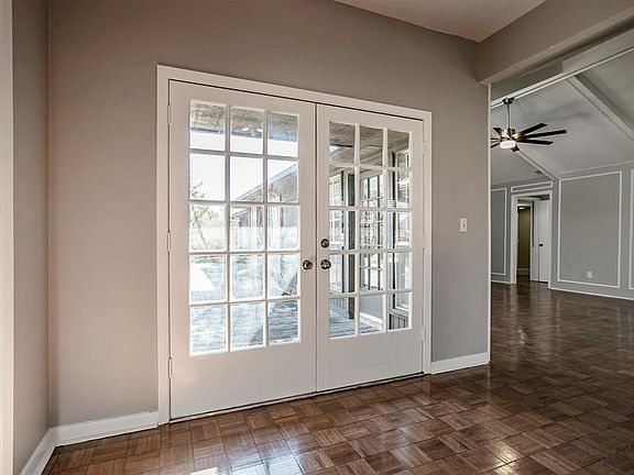 4th image of 6608 Elvedon Dr