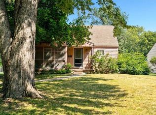 6019 Reeds Rd, Mission, KS 66202