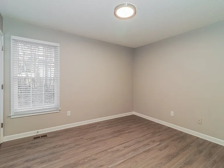 55 Broadlands Dr — Photo 13