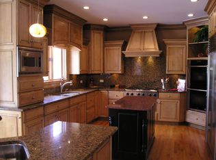 119 Ruffled Feathers Dr, Lemont, IL 60439