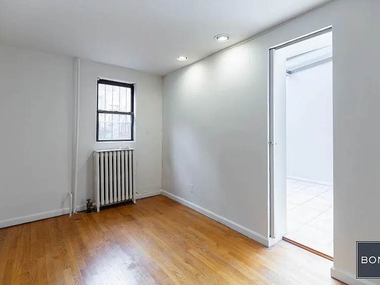 154 W 92nd St #1R — Photo 11