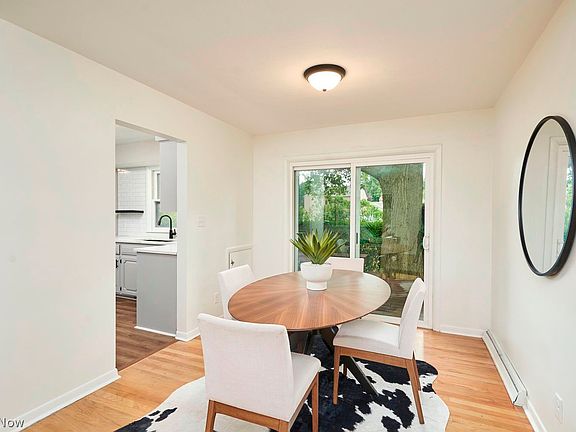 3rd image of 3331 Edington Rd