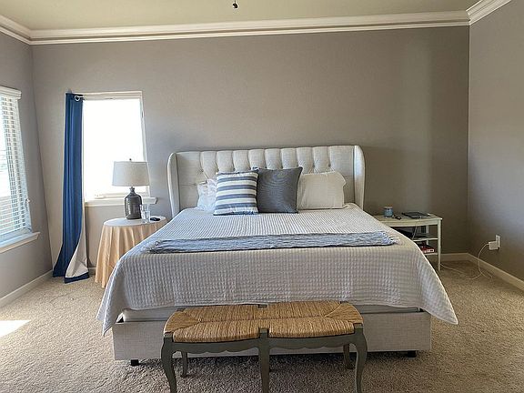 5th image of 225 Lookout Pt APT E6